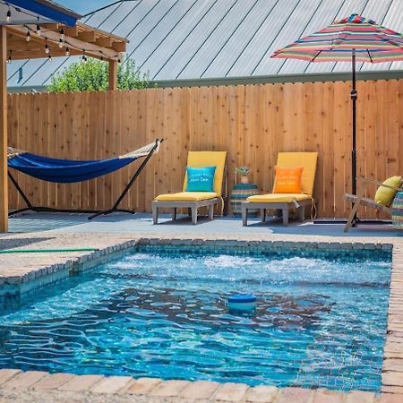 Fun 'N Sun Heated Pool & Gameroom By Fiesta Texas San Antonio Extérieur photo