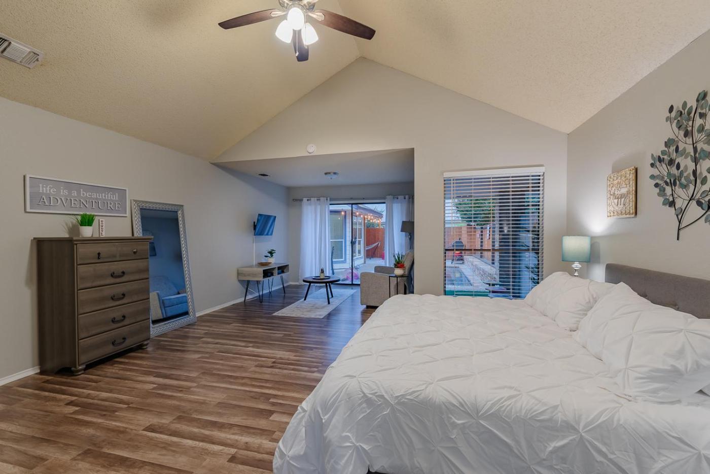 Fun 'N Sun Heated Pool & Gameroom By Fiesta Texas San Antonio Extérieur photo