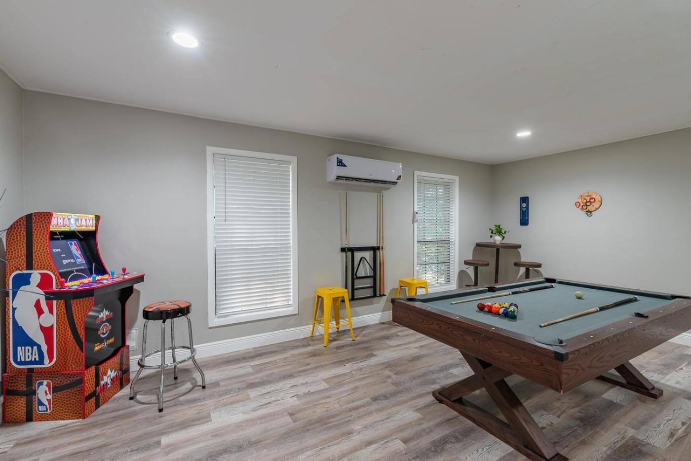 Fun 'N Sun Heated Pool & Gameroom By Fiesta Texas San Antonio Extérieur photo