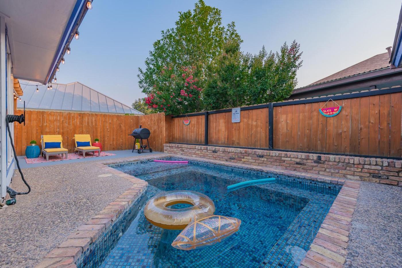 Fun 'N Sun Heated Pool & Gameroom By Fiesta Texas San Antonio Extérieur photo